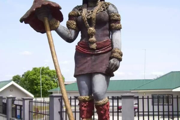 Moninkim Statue Big Qua Park